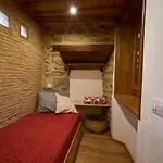 Caenia Parejas Apartment Traguntia