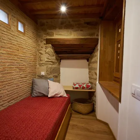 Caenia Parejas Apartamento Traguntia